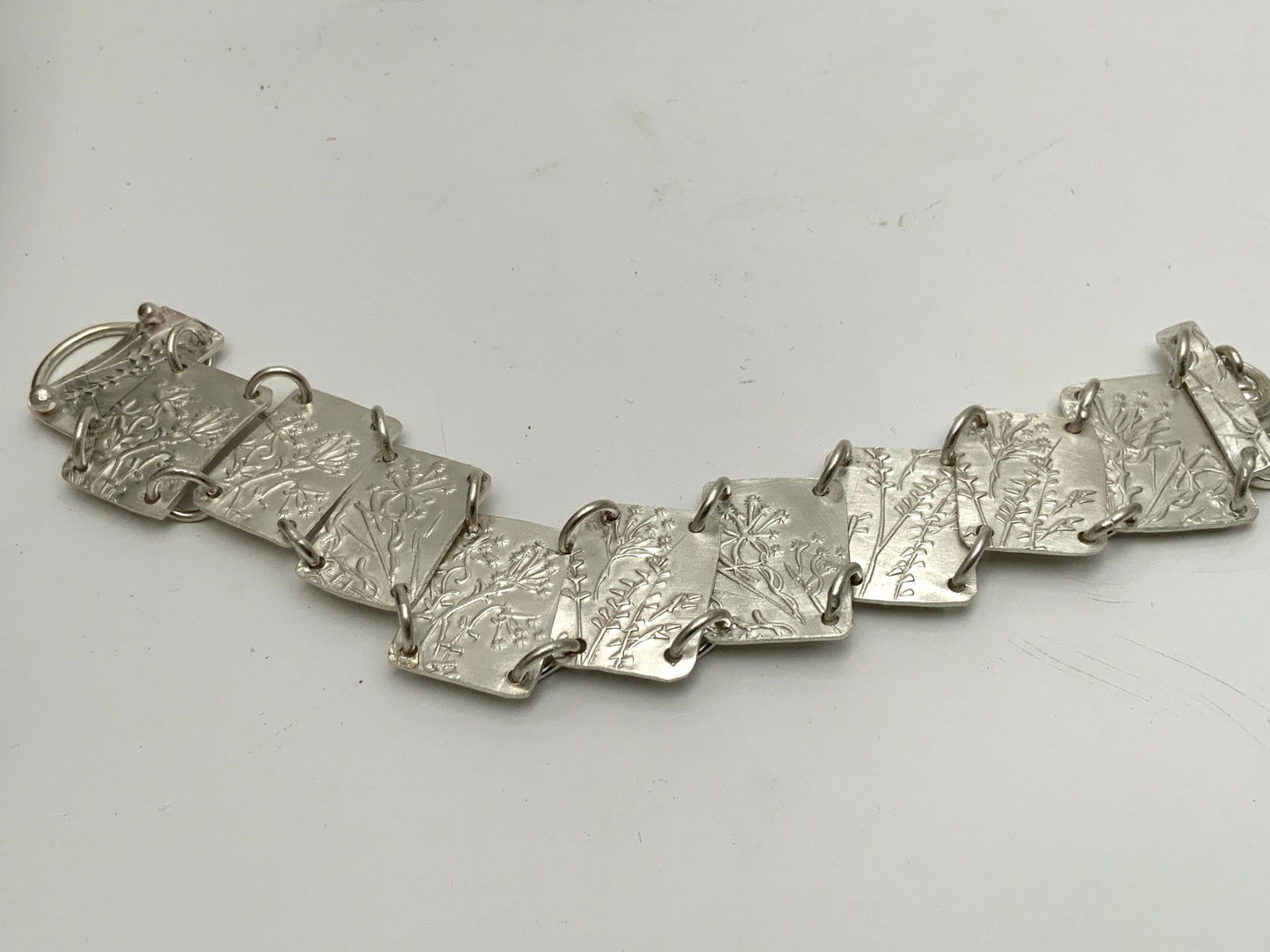 Wildflower Embossed Silver Link Bracelet with Matching Earrings - Evitts Creek Arts