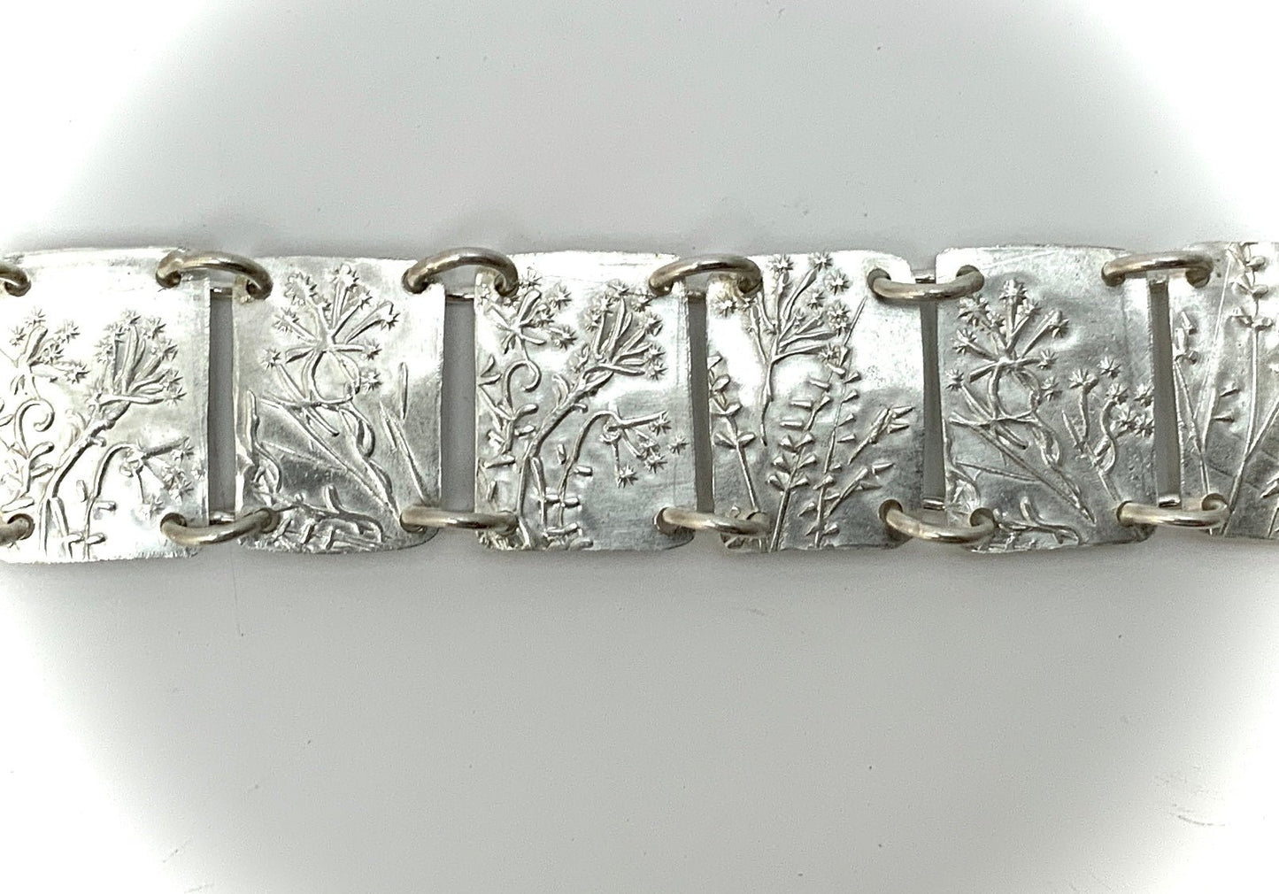 Wildflower Embossed Silver Link Bracelet with Matching Earrings - Evitts Creek Arts