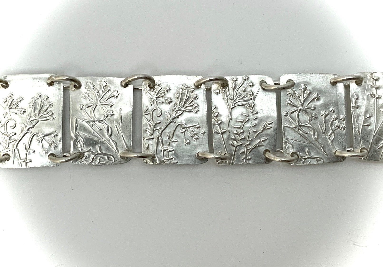 Wildflower Embossed Silver Link Bracelet with Matching Earrings - Evitts Creek Arts