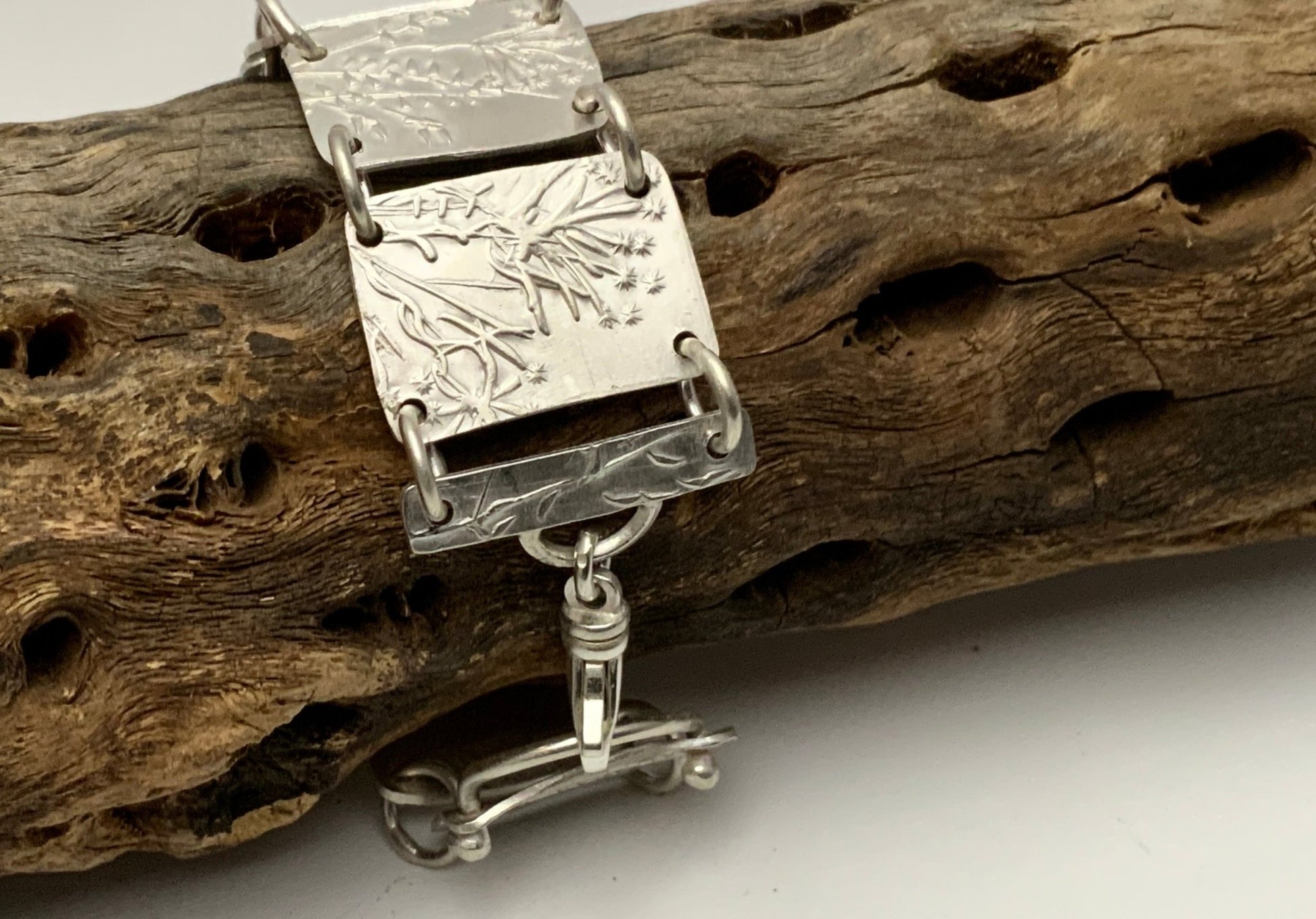 Wildflower Embossed Silver Link Bracelet with Matching Earrings - Evitts Creek Arts
