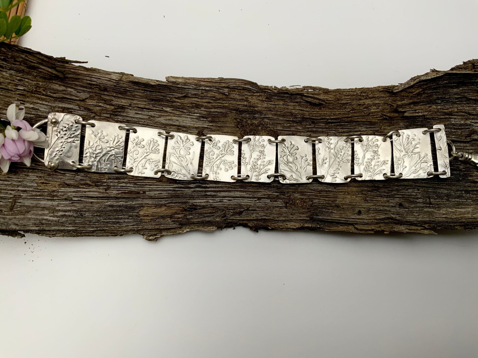 Wildflower Embossed Silver Link Bracelet with Matching Earrings - Evitts Creek Arts
